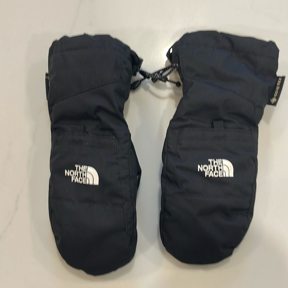 North Face winter gloves, excellent condition, size S